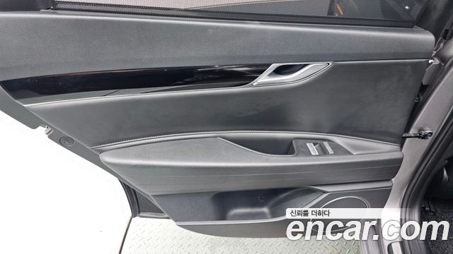 Genesis G80 (RG3) Gasoline 2.5 Turbo AWD 2022 — фото 25