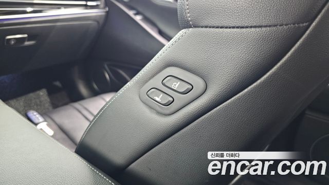 Genesis G80 (RG3) Gasoline 2.5 Turbo AWD 2022 — фото 32
