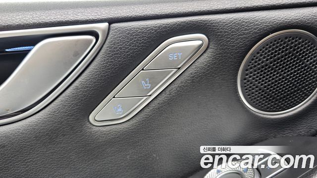 Genesis G80 (RG3) Gasoline 2.5 Turbo AWD 2022 — фото 38