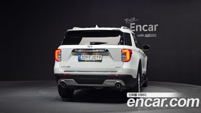 Ford Explorer (VI) 2.3 LimIted 4WD 2021 — фото 4