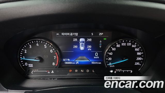 Ford Explorer (VI) 2.3 LimIted 4WD 2021 — фото 8