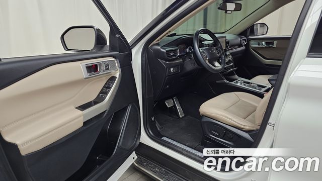 Ford Explorer (VI) 2.3 LimIted 4WD 2021 — фото 10