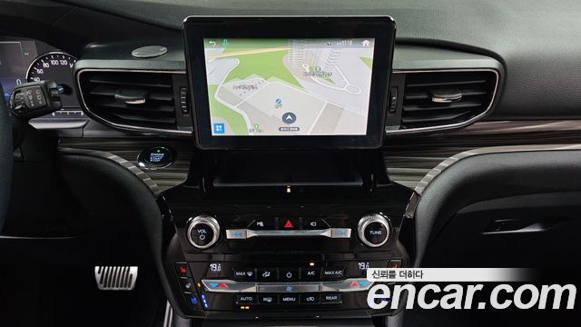 Ford Explorer (VI) 2.3 LimIted 4WD 2021 — фото 15