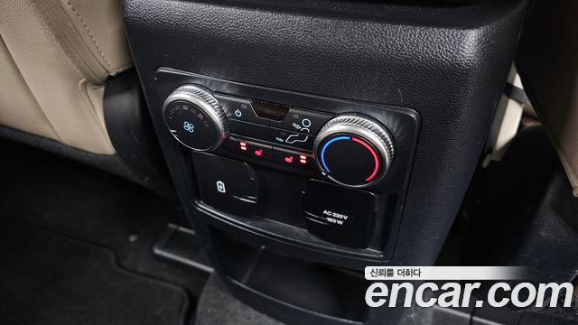 Ford Explorer (VI) 2.3 LimIted 4WD 2021 — фото 18