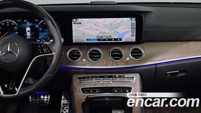 Mercedes-Benz E-Class (W213) E250 Exclusive 2021 — фото 13
