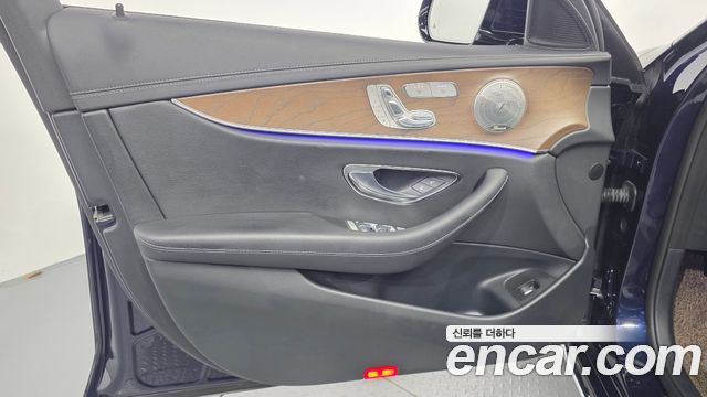 Mercedes-Benz E-Class (W213) E250 Exclusive 2021 — фото 24