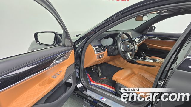 BMW 7 Series (G11) 730d xDrive M Sport 2022 — фото 10