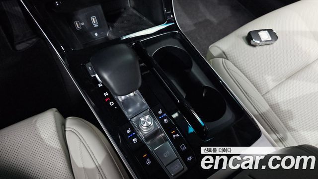 Kia K7 Premier Hybrid Signature 2020 — фото 9