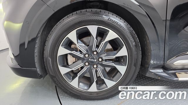 Kia Carnival (IV) Hi Limousine Conversion(LPG) 2023 — фото 5
