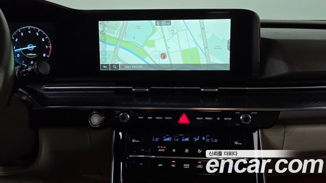 Kia Carnival (IV) Hi Limousine Conversion(LPG) 2023 — фото 12