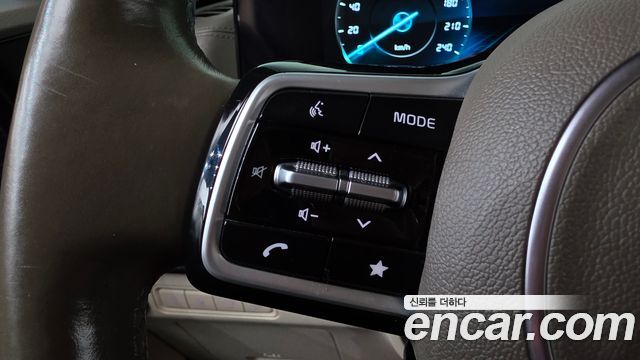 Kia Carnival (IV) Hi Limousine Conversion(LPG) 2023 — фото 16
