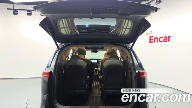 Kia Carnival (IV) Hi Limousine Conversion(LPG) 2023 — фото 19