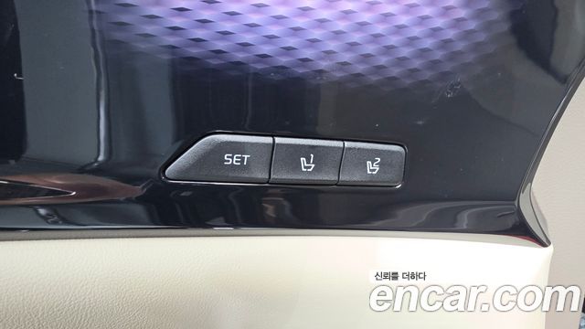 Kia Carnival (IV) Hi Limousine Conversion(LPG) 2023 — фото 28