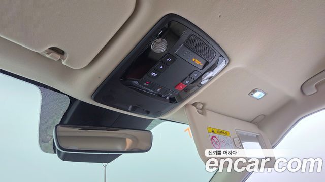 Kia Carnival (IV) Hi Limousine Conversion(LPG) 2023 — фото 29