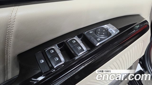 Kia Carnival (IV) Hi Limousine Conversion(LPG) 2023 — фото 38