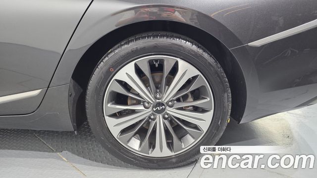 Kia K8 3.5 LPG 2WD Noblesse 2022 — фото 21