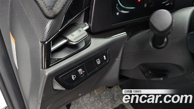 Kia Niro Prestige 2022 — фото 17