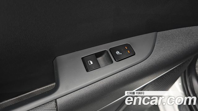 Kia Niro Prestige 2022 — фото 18