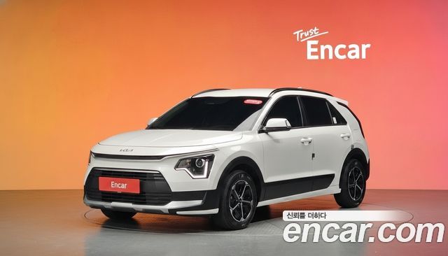 Kia Niro Prestige 2022 — фото 1