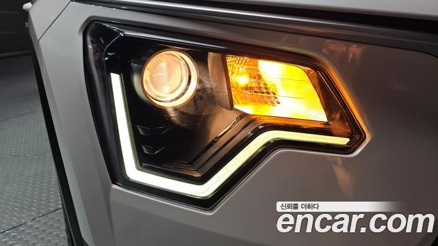 Kia Niro Prestige 2022 — фото 22