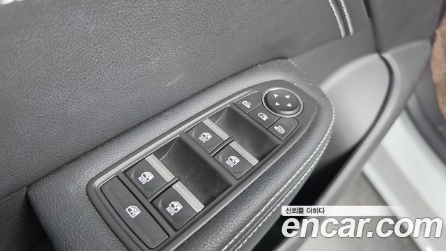 Renault Korea XM3 1.3 TCe RE Signature 2023 — фото 28