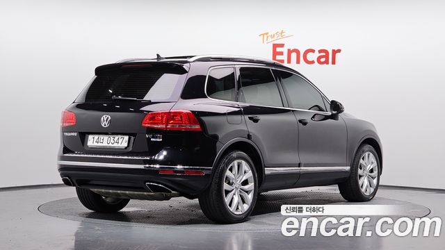 Volkswagen Touareg V6 3.0 TDI Bluemotion Premium 7P5 2016 — фото 2