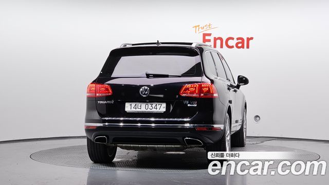 Volkswagen Touareg V6 3.0 TDI Bluemotion Premium 7P5 2016 — фото 4