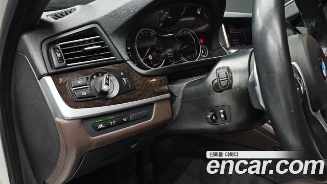BMW 5 Series (F10) 528i xDrive Aero Dynamic Special Edition 2016 — фото 15