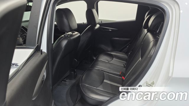 Chevrolet Spark Premier 2019 — фото 12
