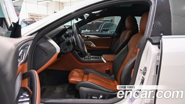 BMW 8 Series (G15) M850i xDrive Gran Coupe 2023 — фото 16