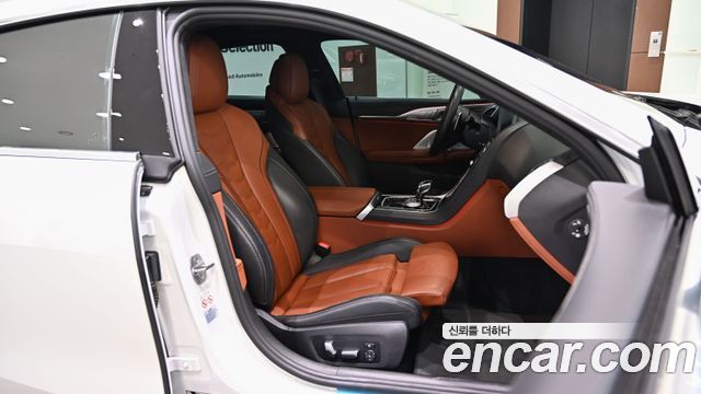 BMW 8 Series (G15) M850i xDrive Gran Coupe 2023 — фото 17