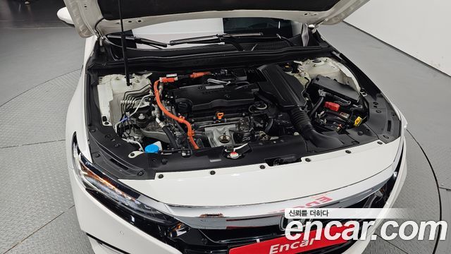 Honda Accord (X) 2.0 Hybrid Touring 2018 — фото 6