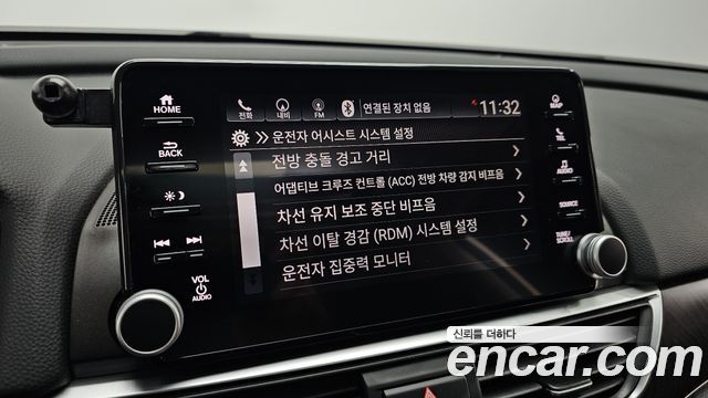 Honda Accord (X) 2.0 Hybrid Touring 2018 — фото 16