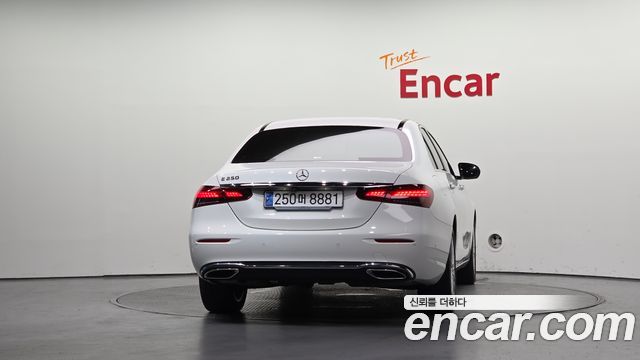 Mercedes-Benz E-Class (W213) E250 Exclusive 2021 — фото 4