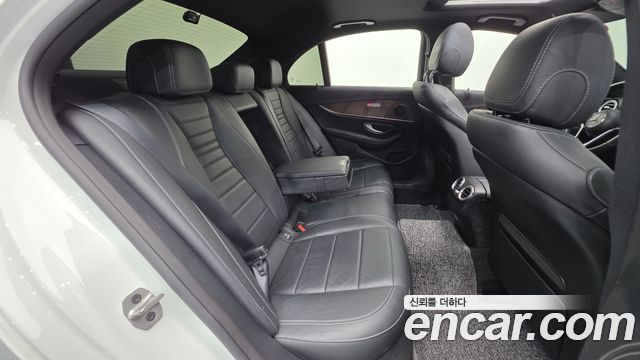 Mercedes-Benz E-Class (W213) E250 Exclusive 2021 — фото 32