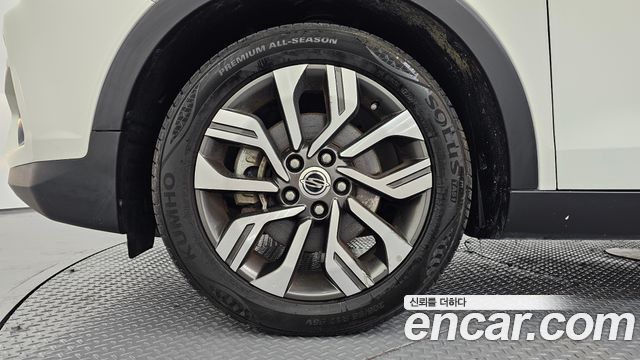 KG Mobility (SsangYong) Tivoli Armor Diesel VX 2WD 2019 — фото 5