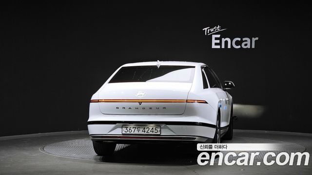 Hyundai Grandeur (GN7) 3.5 LPG 2WD (Taxi) Deluxe 2023 — фото 4