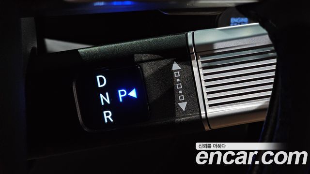 Hyundai Grandeur (GN7) 3.5 LPG 2WD (Taxi) Deluxe 2023 — фото 9