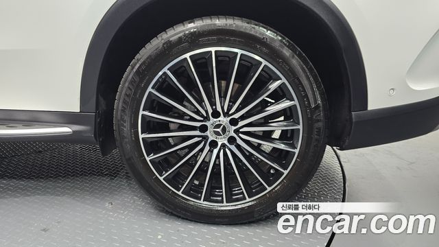 Mercedes-Benz GLC-Class (X254) GLC300 4MATIC AMG Line 2025 — фото 21