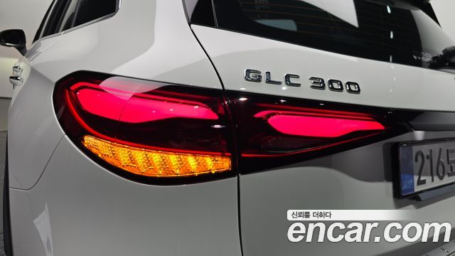 Mercedes-Benz GLC-Class (X254) GLC300 4MATIC AMG Line 2025 — фото 23