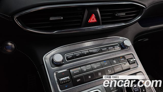 Hyundai Santa Fe Gasoline 2.5T 2WD Calligraphy 2023 — фото 22