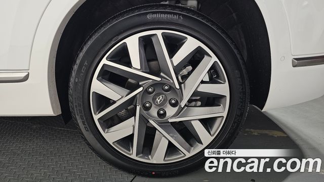 Hyundai Santa Fe Gasoline 2.5T 2WD Calligraphy 2023 — фото 27