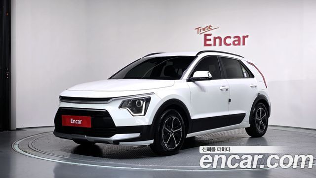 Kia Niro Trendy 2022 — фото 1