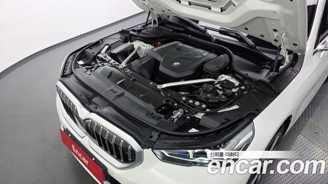 BMW 5 Series (G60) 520i 2024 — фото 6