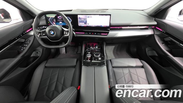 BMW 5 Series (G60) 520i 2024 — фото 7