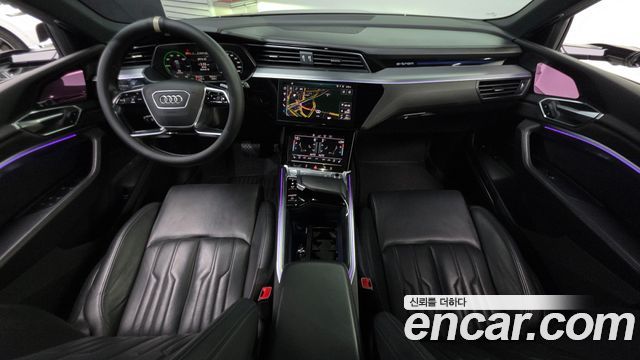 Audi e-tron 55 Quattro 2020 — фото 7