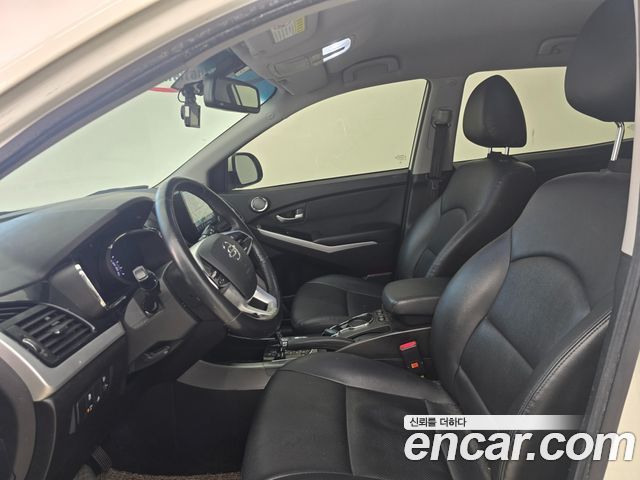 KG Mobility (SsangYong) Style Korando C 2.2 RX 2WD High DLX 2017 — фото 21