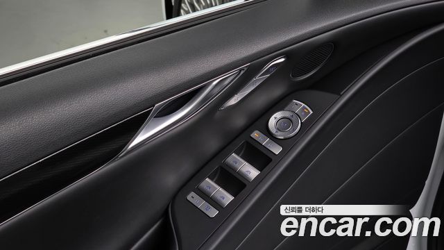Genesis G80 (RG3) Gasoline 2.5 Turbo AWD 2025 — фото 16