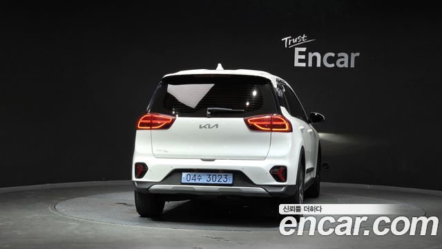 Kia Niro Plus Earth 2023 — фото 4