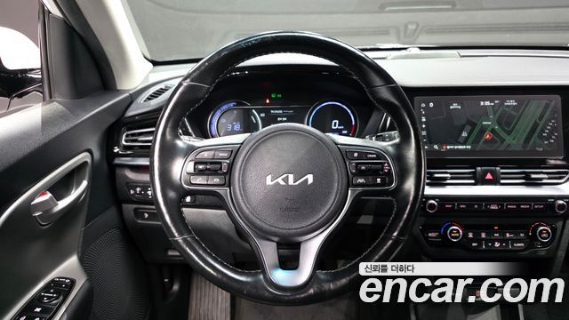 Kia Niro Plus Earth 2023 — фото 12